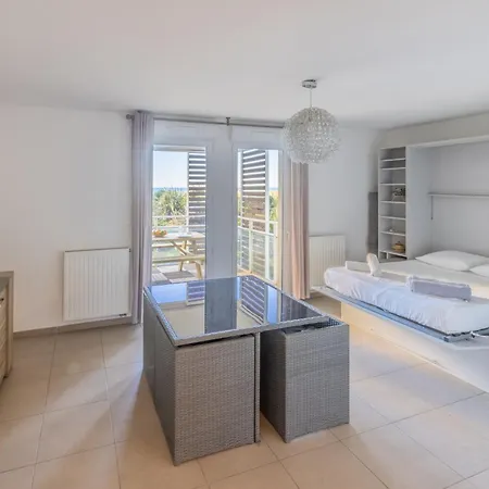 Apartment 1ere Ligne Avec Parking Et Terrasse Vue *