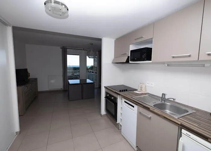 1ere Ligne Avec Parking Et Terrasse Vue Apartman