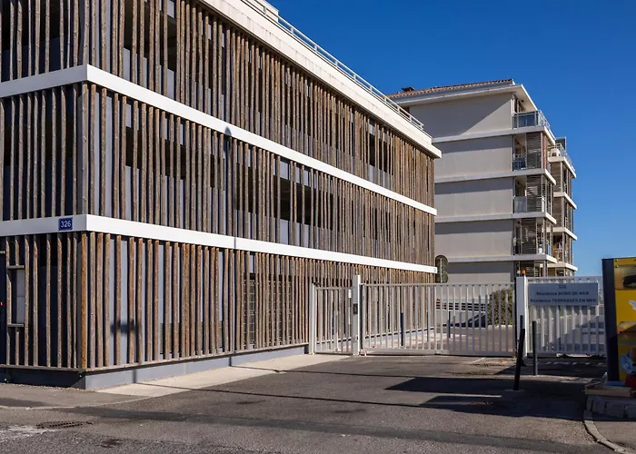 1ere Ligne Avec Parking Et Terrasse Vue Apartman